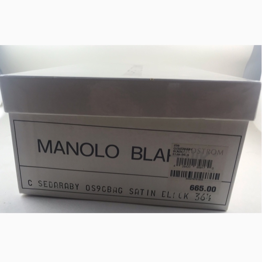 Manolo Blanhnik - C Sedaraby Satin Elick - Picture 5 of 8